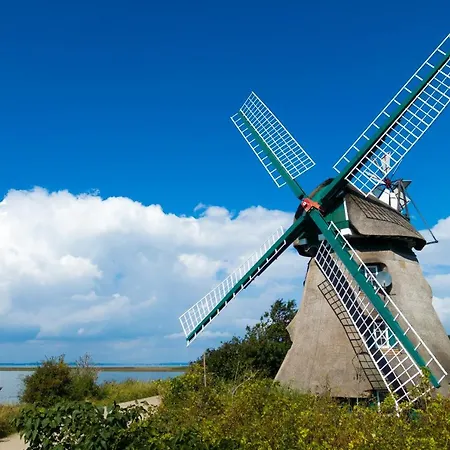 Botel Hausboot Aava Schleswig