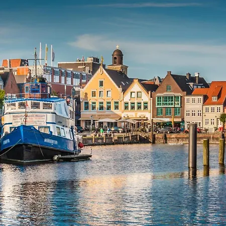 Botel Hausboot Aava