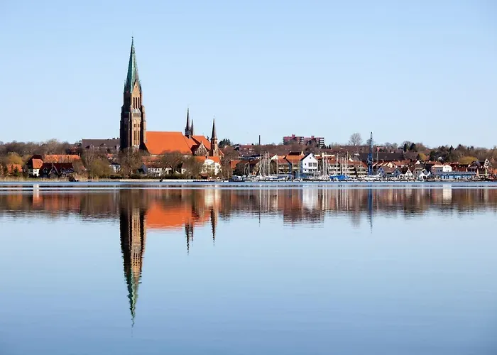 Båthotell Hausboot Aava Schleswig
